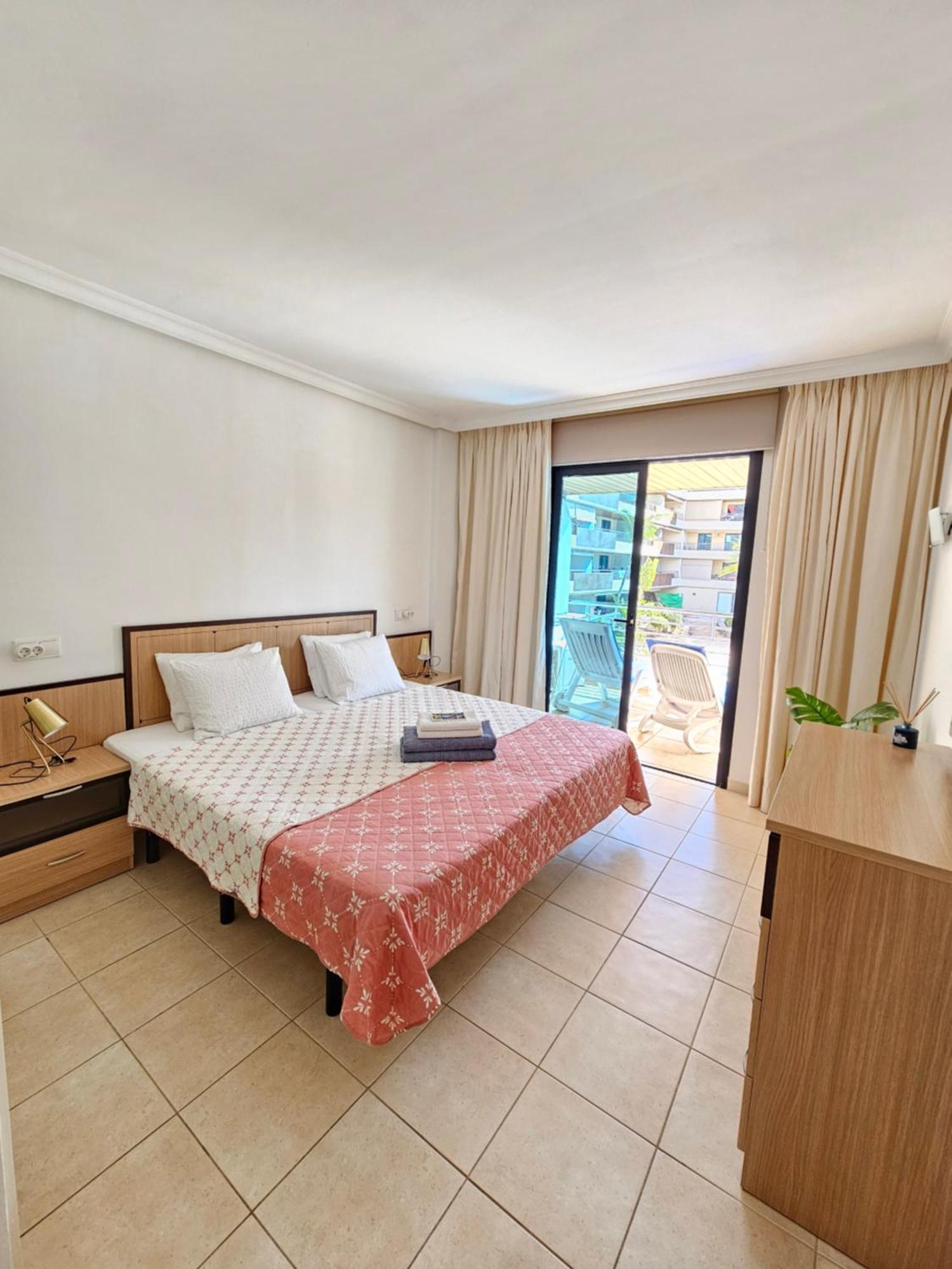 Appartamento Ocean Breeze Puerto de Santiago  Esterno foto